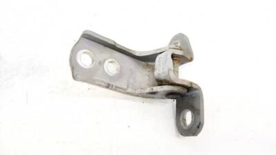 Bisagra de puerta delantera Toyota Yaris 2006 usada, genuina #1979899-28 Foto 1 de 4