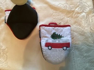 2 Cuisinart Christmas potholders with grippers - Picture 1 of 2
