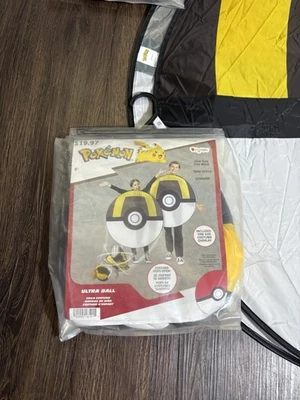 Fantasia Pop-Out Pokemon Poke Ball Ultra Ball, Idade Infantil e Adulta 8+ - Imagem 1 de 2