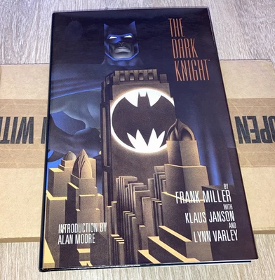 Batman The Dark Knight Returns HC 1986 DC Comic LIMITED 4000 Signed Frank Miller - Image 1 of 4