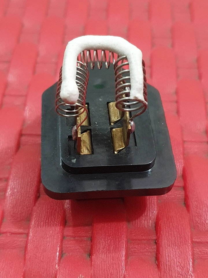 HEATER BLOWER RESISTOR NEW DAIHATSU FEROZA TAFT ROCKY FOURTRAK Foto 1 de 4