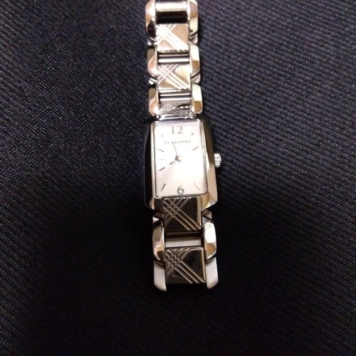 Orologio donna firmato Burberry Bu4211 senza cassa vetro graffi batteria
