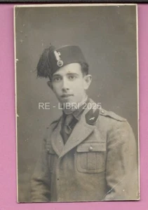 FOTO D'EPOCA WWII MILITARE CON FEZ RAGAZZO , BALILLA, FASCISMO UNIFORME 1932 - Foto 1 di 2