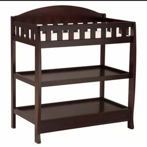 delta children lancaster changing table