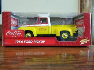 2005 Johnny Lightning 1956 Ford Pickup - 1:18 Coca-Cola - Picture 1 of 7
