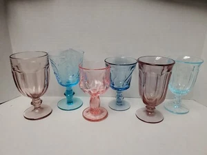 6 calici da vino pastello vintage non corrispondenti - bicchieri colorati misti (7) - Foto 1 di 7