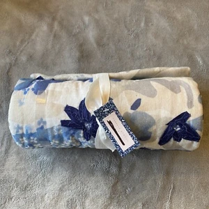 Pottery Barn REBECCA ATWOOD BLOSSOM 50 X 50 Table Throw NWT Blue Embroidered - Picture 1 of 8