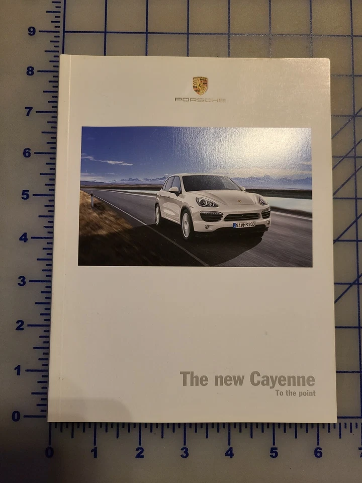 2010 Porsche Cayenne Brochure US  Foto 1 de 1