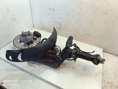 FORCELLA PER RUOTA  SINISTRA   PIAGGIO MP3 250CC 2006/2011 - Immagine 1 di 4