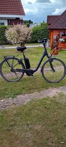 E-bike Kalkhoff AGATTU 3.B mit  Mittelmotor von Bosch in der Farbe schwarz. - Bild 1 von 2