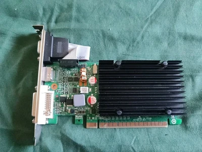 EVGA Nvidia Geforce 210 1GB GDDR3 (01G-P3-1313-KR) Scheda / Gpu HDMI/DVI/VGA - Immagine 1 di 4