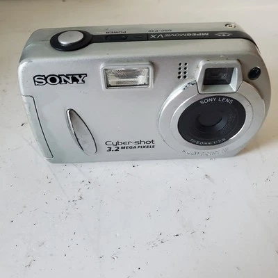 Sony Cyber-shot DSC-P32 3.2MP Digital Camera - FOR PARTS - Image 1 of 4