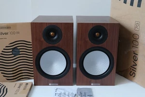 Monitor Audio Silver 100 7G Walnut Bookshelf Speakers - Brand New - Picture 1 of 17