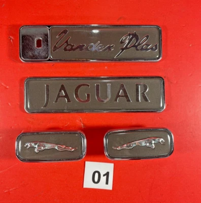 Juego B04 98-03 Jaguar XJ8 Vanden Plas guardabarros lateral izquierdo/derecho emblema trasero OEM Foto 1 de 3