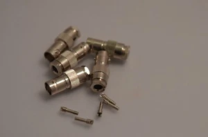 5 x Monacor BNC-1510 BNC PLUG FEMALE SOCKET CLAMP BACK CENTRE PIN SOLDER - Picture 1 of 8