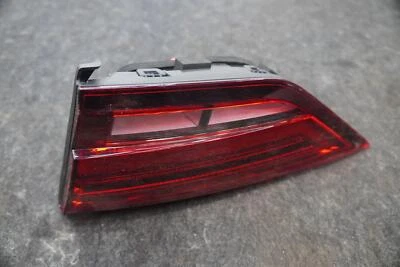 Luz trasera derecha interior maletero tapa luz trasera 8V5945094F Audi S3 A3 RS3 17-20 Foto 1 de 4