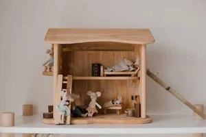 Two Story Cottage House - Picture 1 of 1
