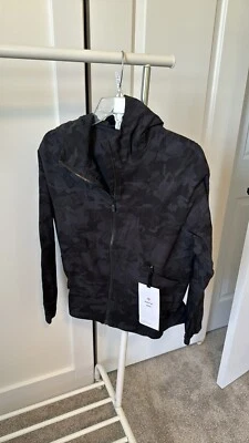 Chaqueta Lululemon Pack It Up - Para mujer Talla 4 - Gris camuflaje incógnito - Ropa deportiva Foto 1 de 4