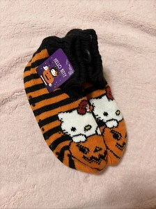Sanrio Hello kitty Halloween Pumpkin Faux Fur Slipper Socks Shoe Size 4-10 - Picture 1 of 2