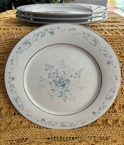 Vintage Noritake China CAROLYN 2693 Dinner Plates 4PC Floral Beautiful ❤️ - Picture 1 of 4