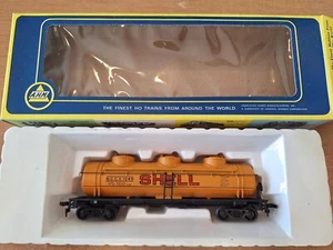 HO Scale AHM 3-Dome Tank Car 'SHELL' Item# 1245 - Picture 1 of 2