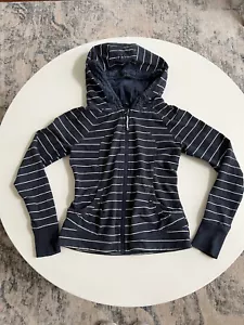 Lululemon Scuba Hoodie Jacket Navy Blue Striped~~ Women's Size 6 - Picture 1 of 9