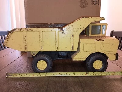 VTG. 1960s/70s (17 Inch) Yellow Nylint Dump Truck - Made In Rockford IL - Image 1 of 4