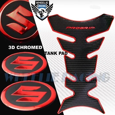 ЧЕРНЫЙ + ХРОМИРОВАННЫЙ КРАСНЫЙ PRO ЗАХВАТ ТОПЛИВНОГО БАКА ПОДУШЕЧКА + 2 «SUZUKI 3D ЛОГОТИП ОБТЕКАТЕЛЬ ЭМБЛЕМА НАКЛЕЙКА - Изображение 1 из 4