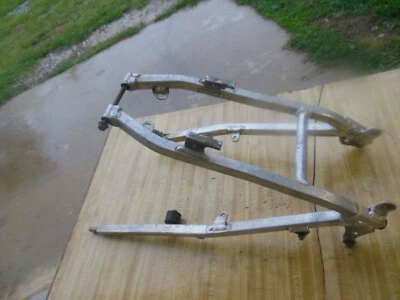 Комплект направляющих для крепления заднего сиденья подрамника 2005 2006 Yamaha WR250F WR 250F - Изображение 1 из 4