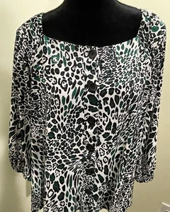 Blusa de mujer Dress Barn blanca verde negra con estampado de animales con botones delanteros talla XL - Imagen 1 de 11