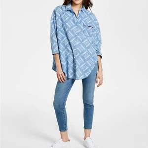 Tommy Hilfiger Women’s Chambray Logo Shirt Size Medium NWOT - Picture 1 of 8