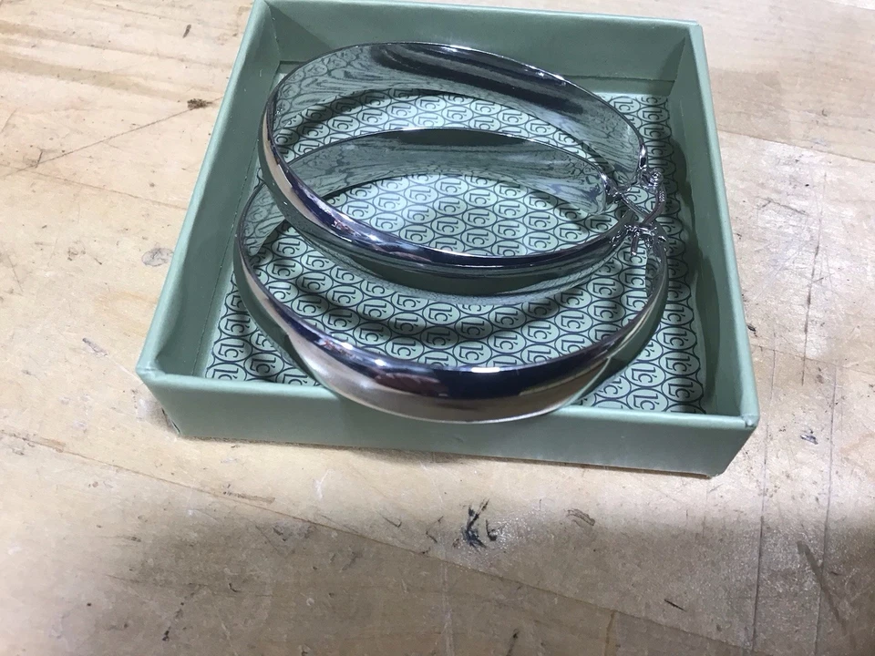 "Pendientes de aro grandes de plata de ley .925, peso ligero de 2"" de diámetro". Usado Foto 1 de 4