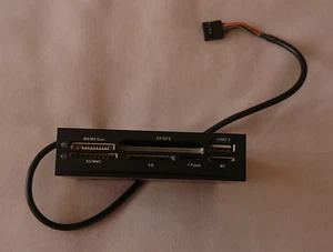Desktop Compact Flash & SD-Card - Adapter wielu pamięci do gniazda dyskietek 3,5 cala - Zdjęcie 1 z 6