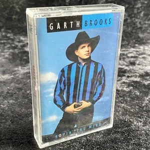Garth Brooks Ropin’ The Wind Cassette Tape Capitol 1991 C4-596330 - Picture 1 of 5