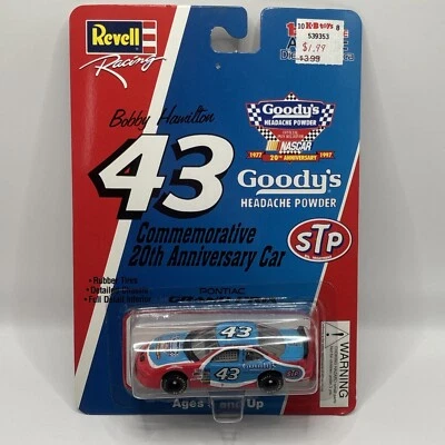 Coche Revell Racing Bobby Hamilton 43 STP Goodys 20 aniversario 1:64 diecast-nuevo en caja Foto 1 de 2
