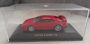 Lotus Esprit V8, Modellauto 1:43, Top Zustand, Sockel und Haube - Bild 1 von 6