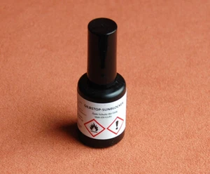 Antigilb  Sunblocker  Gilbstop  Ein Mittel gegen Vergilbung 15 ml - Bild 1 von 2
