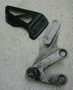 SOPORTE DE CLAVIJA DELANTERA DERECHA SUZUKI 00 01 02 03 GSXR600 GSXR 600 + PROTECTOR DE TALÓN - Imagen 1 de 8