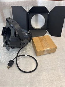 NEW ETC Source Four Model EA 750W PAR Stage Light With Barn Door And Lenses  - Picture 1 of 7