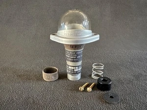 Grimes Piper Aircraft Tail Light P/N A2064-1073 (Alt 472-736) - Picture 1 of 14