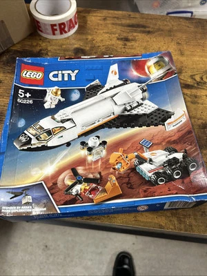 LEGO CITY: Mars Research Shuttle (60226) - Image 1 of 4