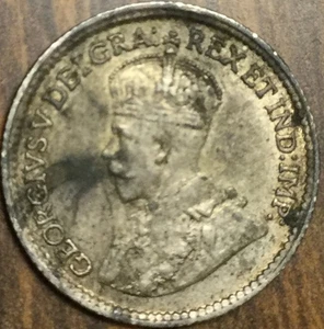 1917 CANADA SILVER 5 CENTS COIN - Picture 1 of 2
