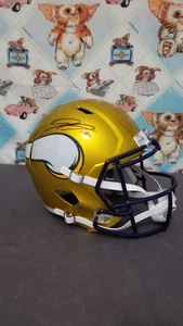 Casco replica Jordan Addison firmato Minnesota Vikings Flash alternativo full size - Foto 1 di 9
