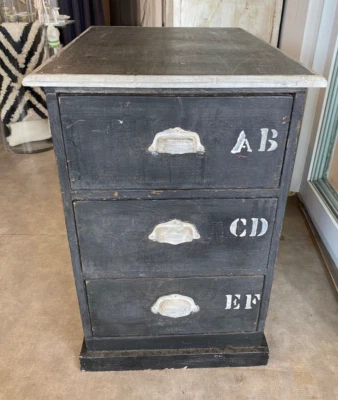 MEUBLE DE METIER BUREAU  EN BOIS PATINÉ AVEC 3 TIROIRS CASIER ADMINISTRATION - Photo 1/4