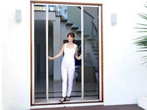 DIY Retractable White Aluminium Fibreglass Fly Screen Doors up to 2.7mW/ 2.4mH - Picture 1 of 6