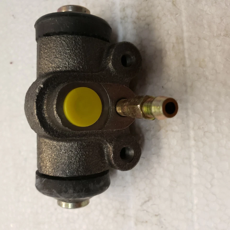 MIDAS WC1769 WHEEL CYLINDER, AUTOZONE AZ33920 - Image 1 of 4