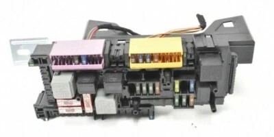 2010-2011 Mercedes-Benz GLK350 Fuse Relay Box - Image 1 of 4