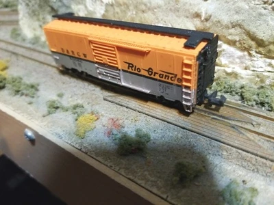 N Scale Bachmann Denver & Rio Grande DRGW Road # 60066 40' Box Car - Image 1 of 4