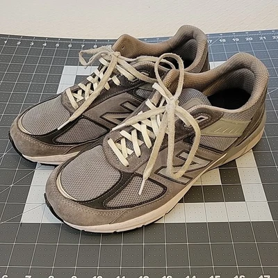 New Balance 990v5 Men's Sneaker - Size 11 2E - Gray - Made In USA - Image 1 of 4