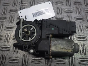 Motor Fensterheber links hinten Renault Laguna II (G) 8200008329 - Bild 1 von 3